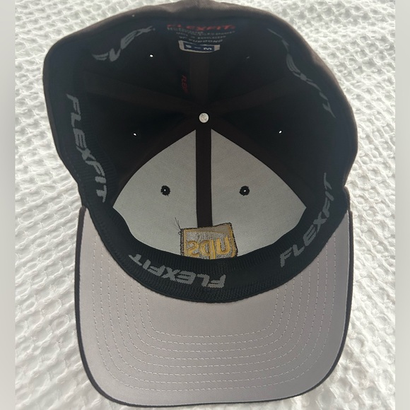 UPS hat - Picture 3 of 4